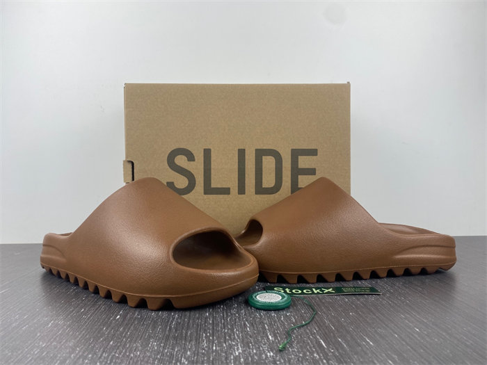 ad*s Y**zy slide flax fz5896
