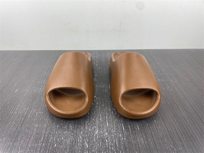 ad*s Y**zy slide flax fz5896