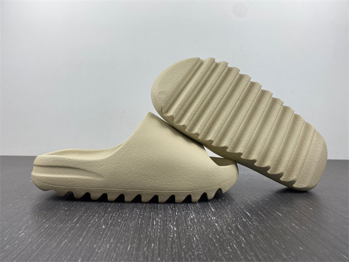 Y**zy slide bone fw6345