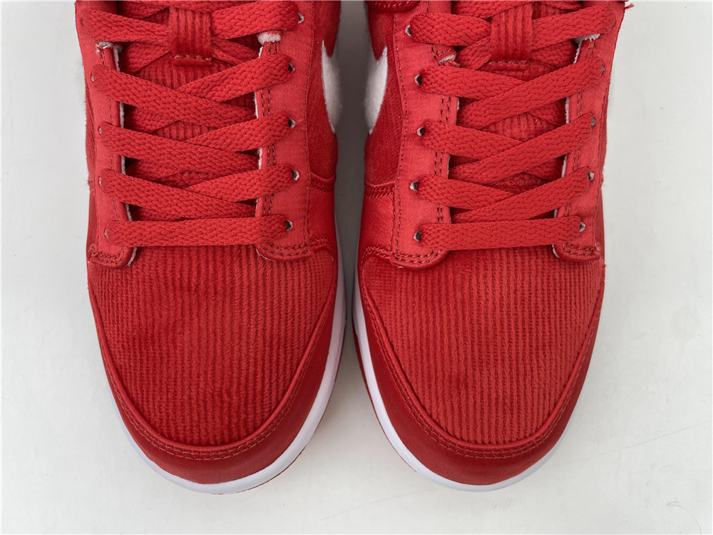 Nike Dunk Low GS “Valentine