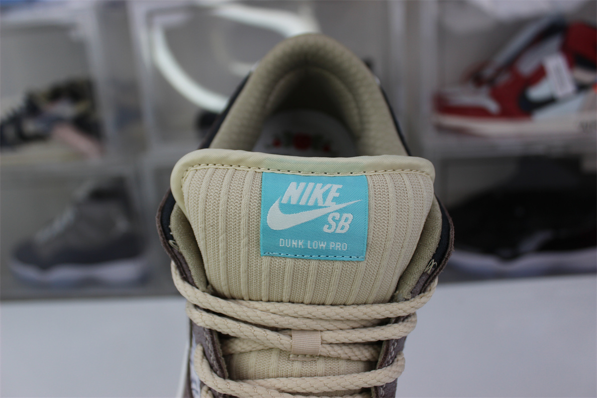 Nike SB Dunk Low “Big Money Savings”