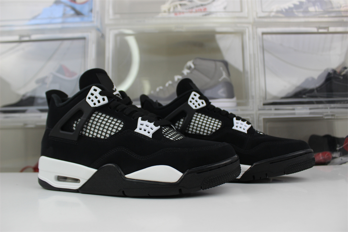 GOAT AIR JORDAN 4 RETRO ''WHITE THUNDER''