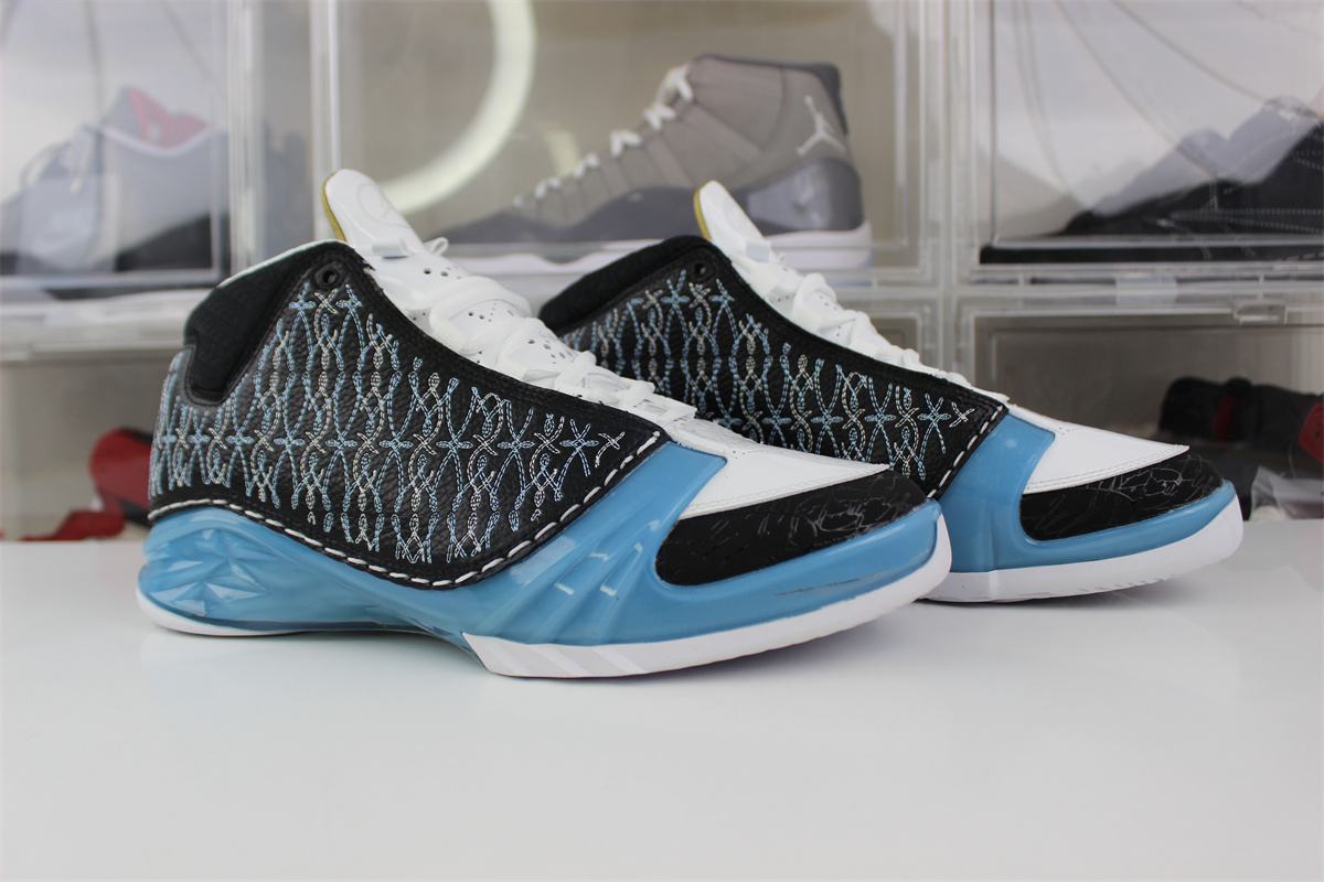 GOAT  Air Jordan 23 ''UNC''