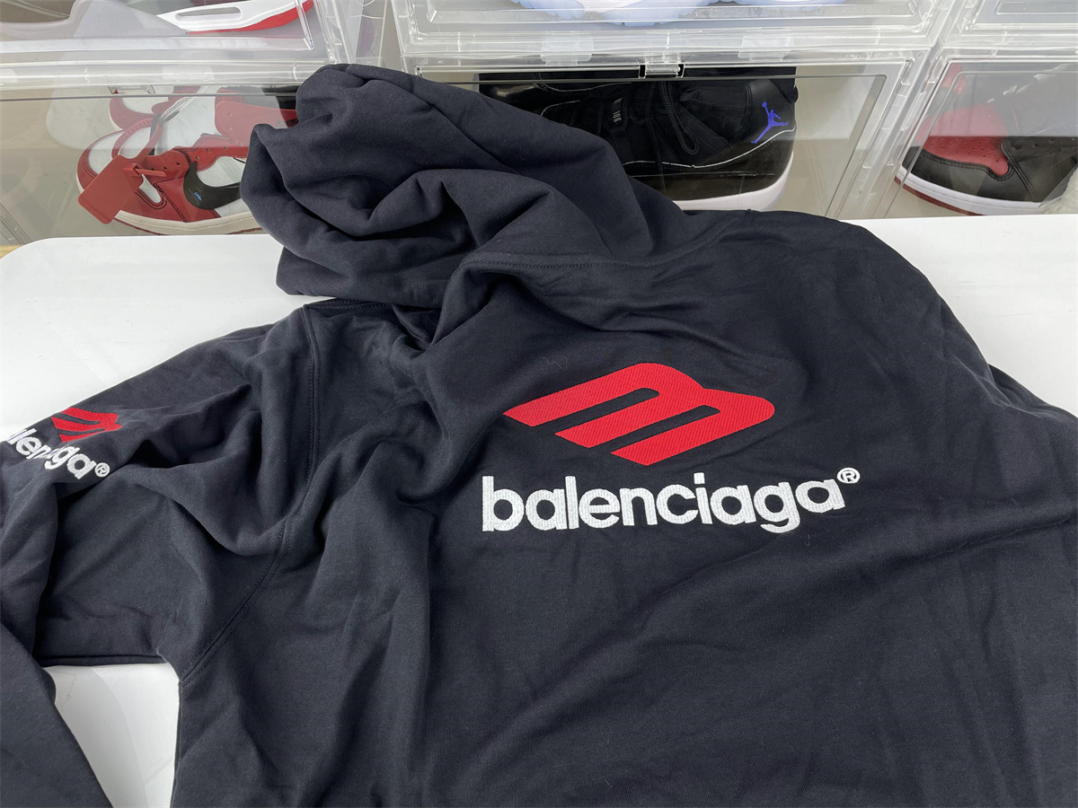 Ba*len*cia*ga big red m logo black hoodie