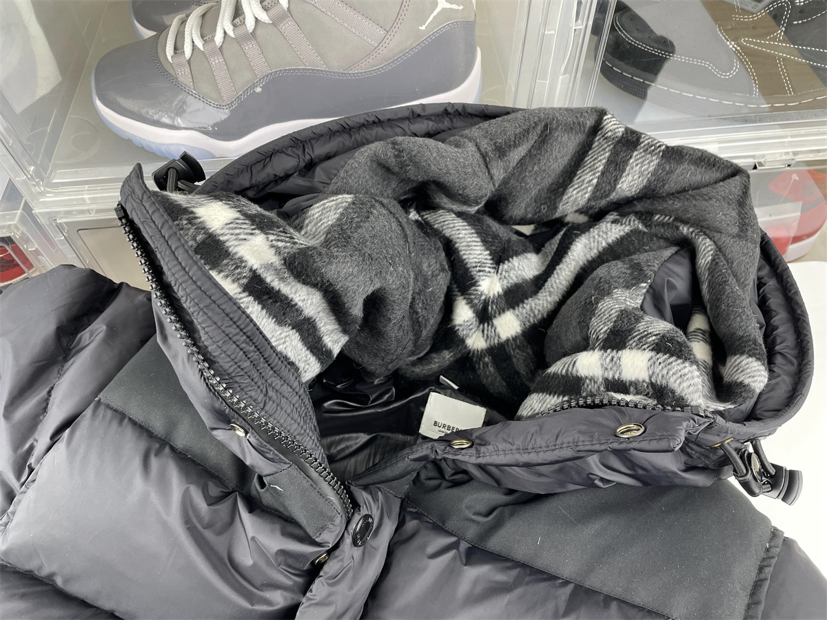 Burbberry Black Winter Coat / Jacket
