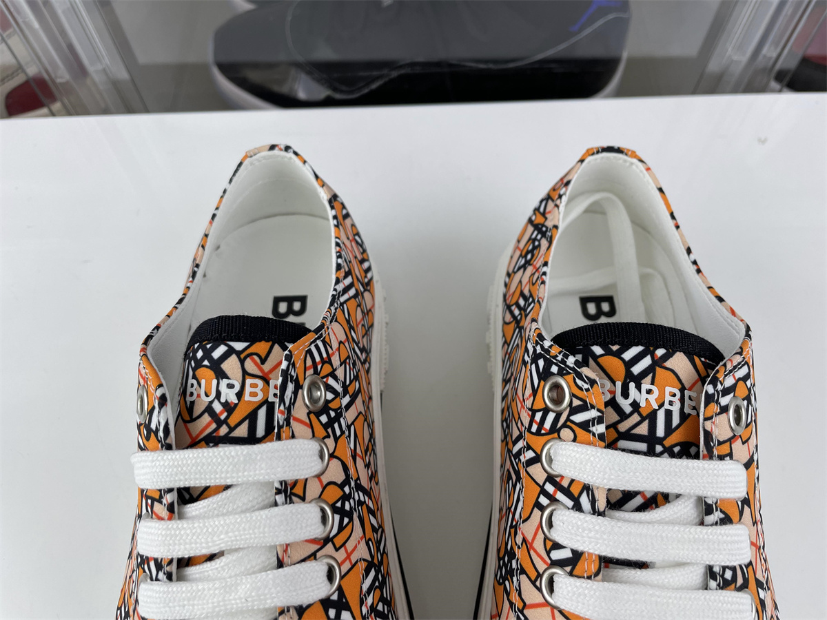 B**rry vintage unisex shoes